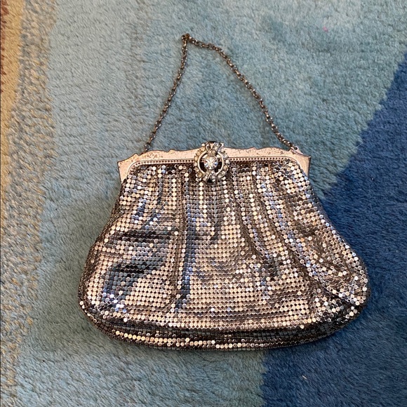 Whiting & Davis Handbags - Whiting & Davis 1940s mesh evening bag